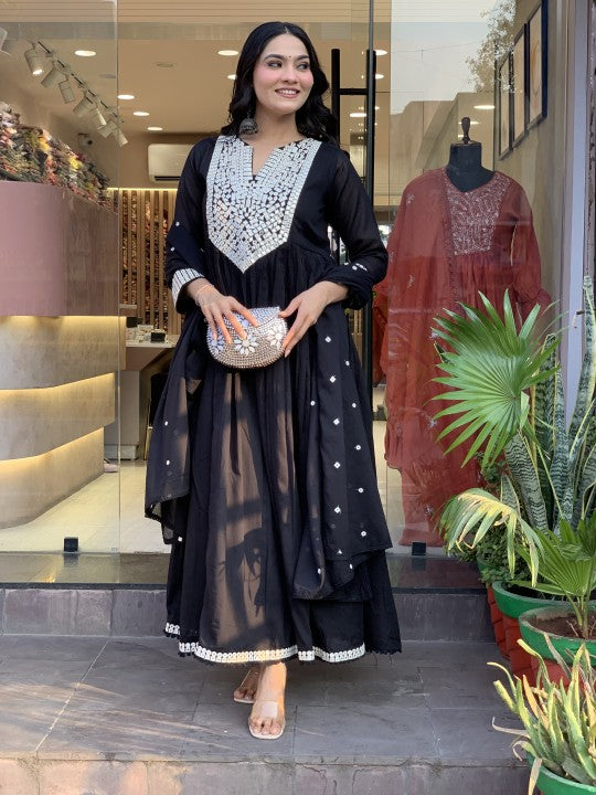 Z Black Cotton Gown Set with White Embroidery