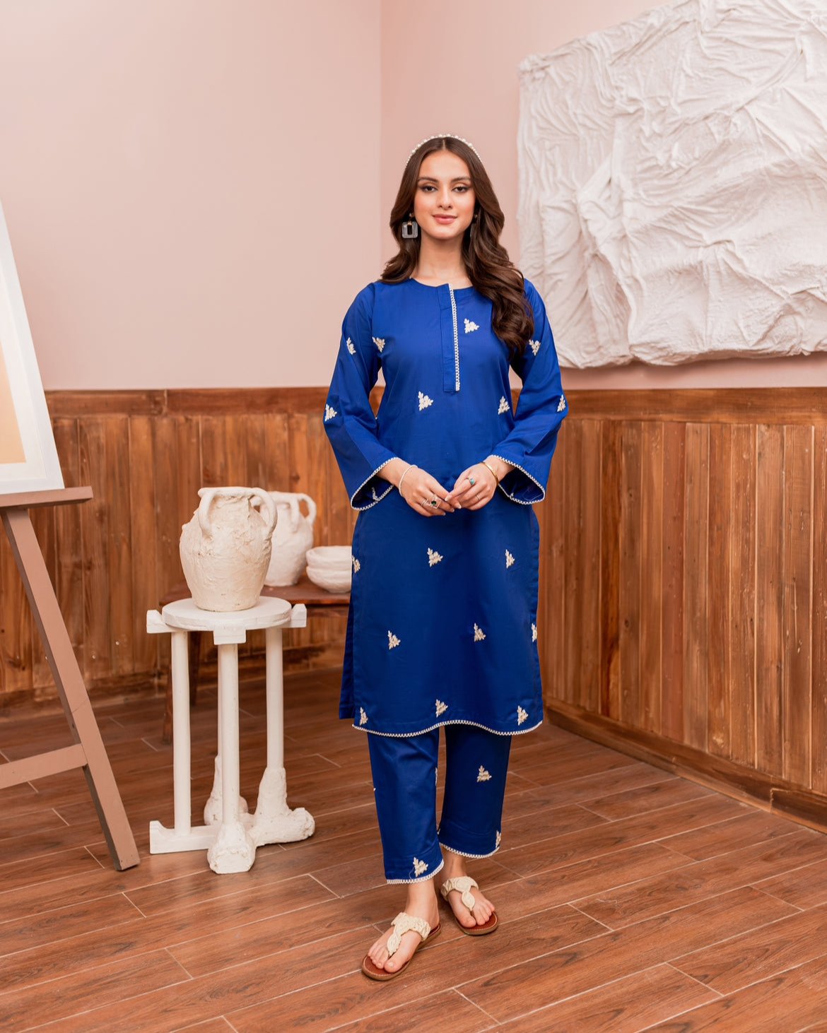 Women's Royal Blue Embroidered Kurta Pant Set – Elegant Ethnic Wear